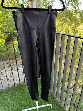 SPANX Coated Black Leggings Size M
